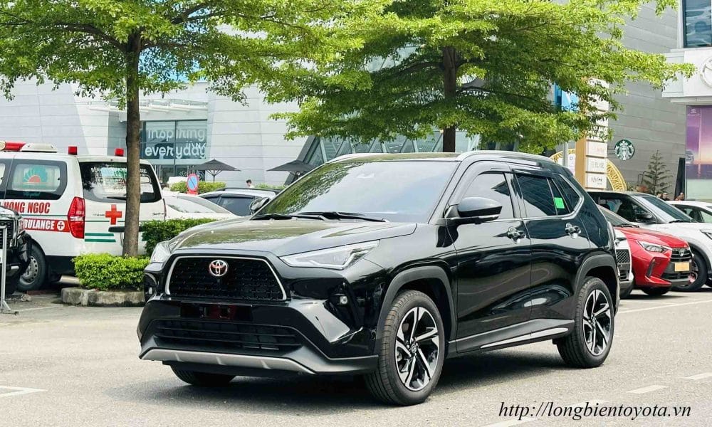 Yaris Cross Giảm 50% LPTB - Long Biên Toyota